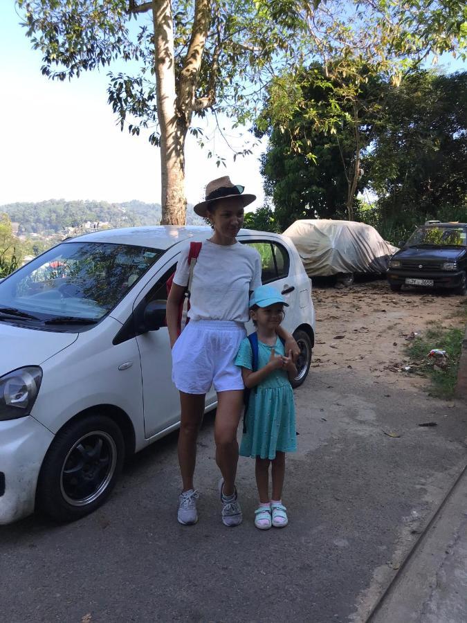Funk Bunk - Mount View Lodge แคนดี้ ภายนอก รูปภาพ